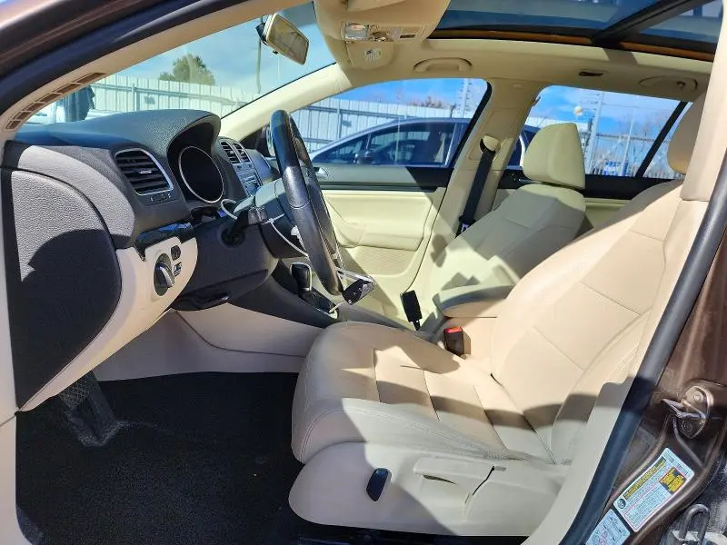 2011 VOLKSWAGEN JETTA TDI  