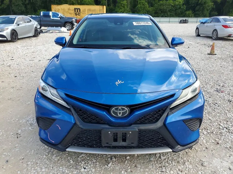2020 TOYOTA CAMRY XSE  
