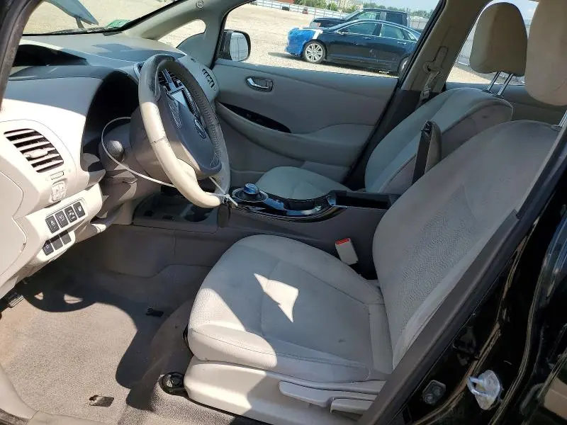 2014 NISSAN LEAF SV  