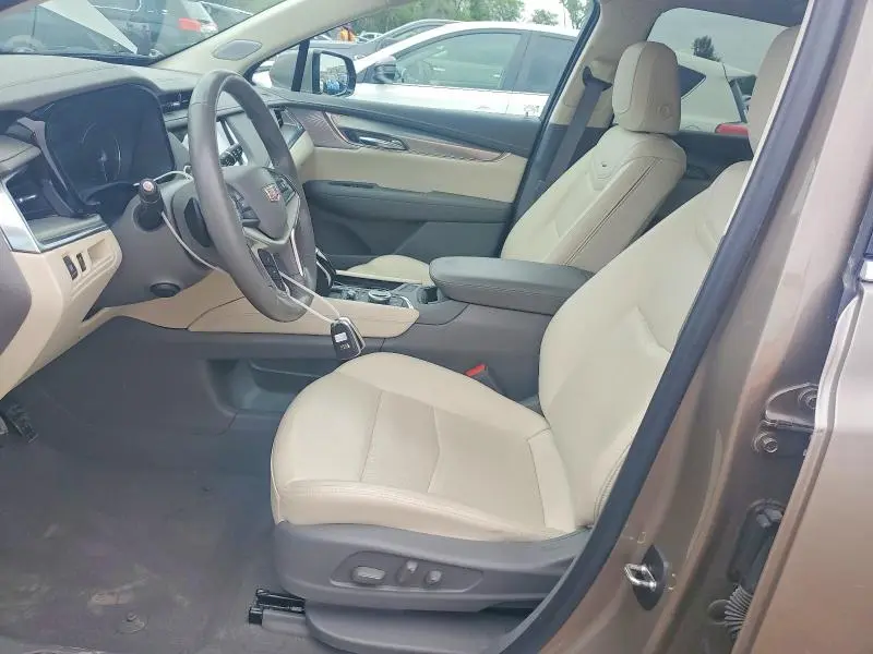 2023 CADILLAC XT5   