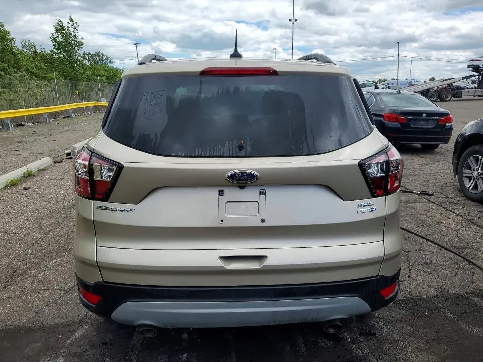 2018 FORD ESCAPE SEL  
