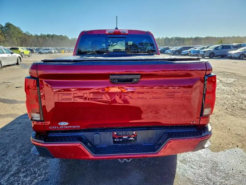 2024 CHEVROLET COLORADO LT  