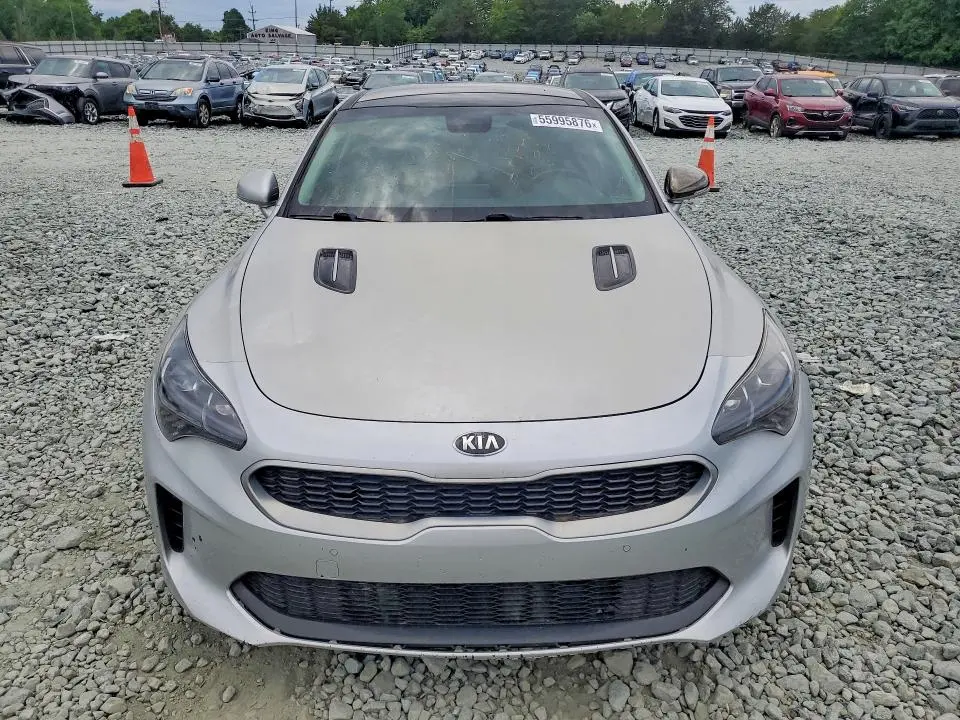 2018 KIA STINGER PREMIUM  