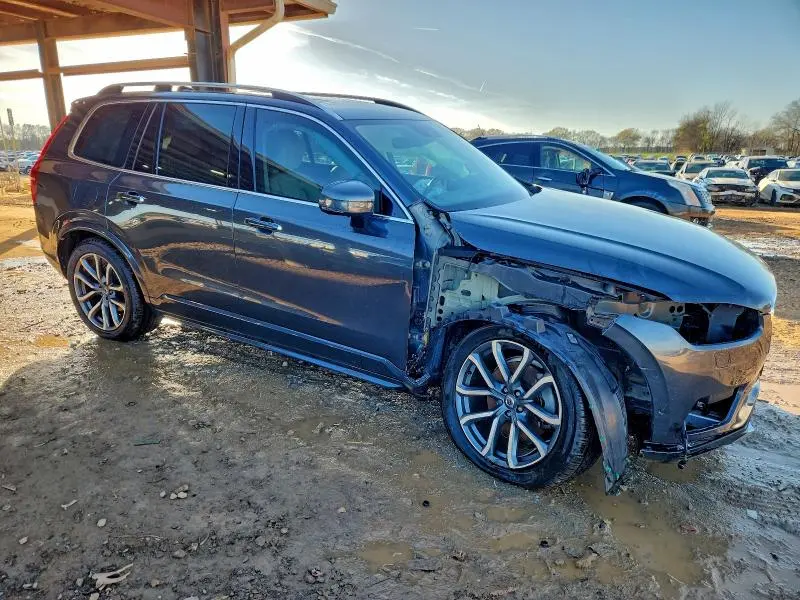 2017 VOLVO XC90 T6  