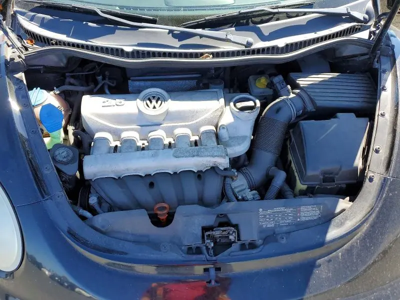 2010 VOLKSWAGEN NEW BEETLE   