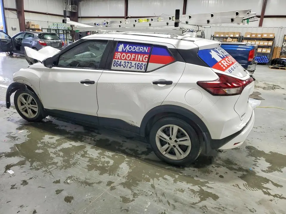 2024 NISSAN KICKS S  