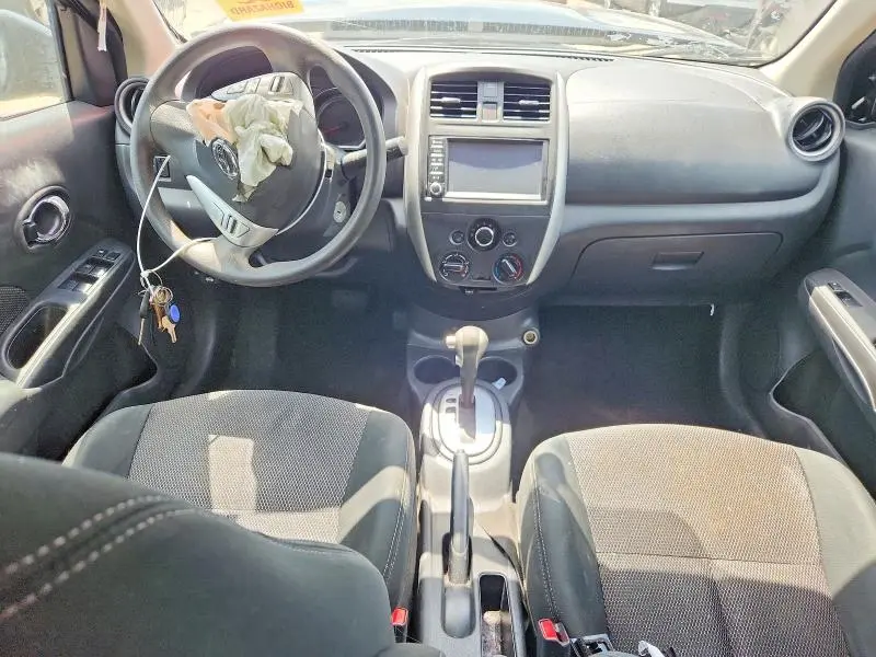 2019 NISSAN VERSA SV  