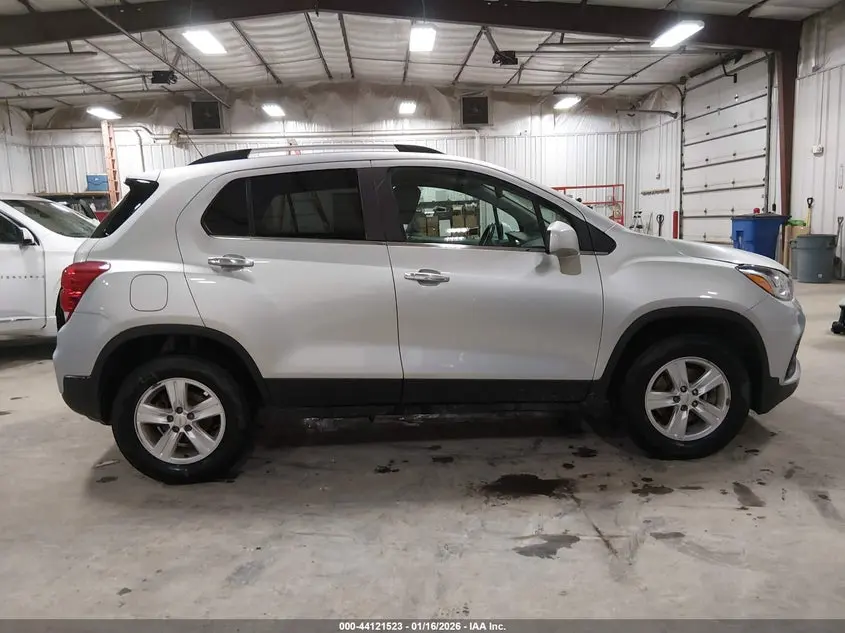 2017 CHEVROLET TRAX LT