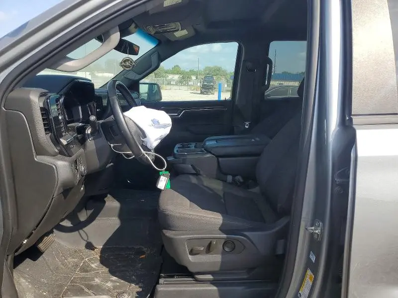2023 CHEVROLET SILVERADO C1500 LT  