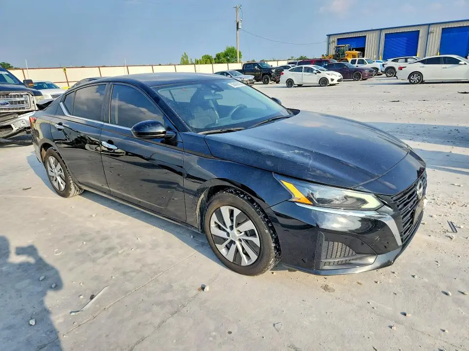 2023 NISSAN ALTIMA S  