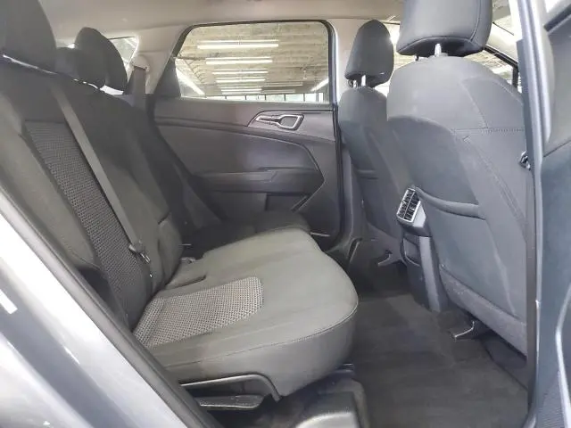 2025 KIA SPORTAGE LX  