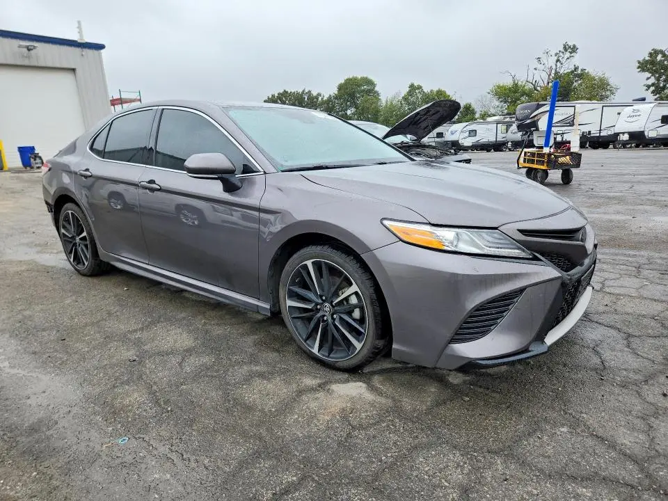 2020 TOYOTA CAMRY XSE  