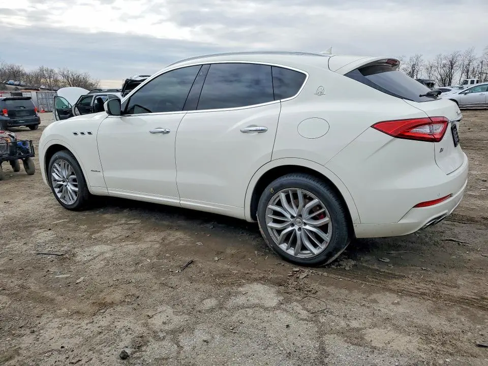 2020 MASERATI LEVANTE LUXURY  