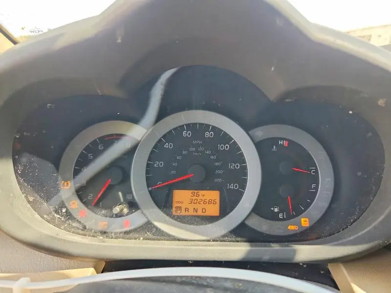 2011 TOYOTA RAV4 BASE  
