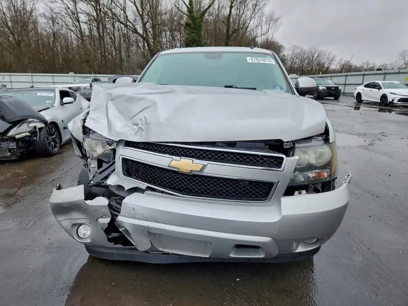 2011 CHEVROLET SUBURBAN K1500 LT  