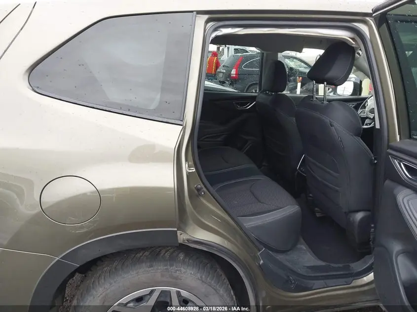 2022 SUBARU FORESTER PREMIUM