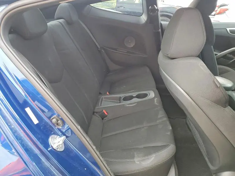 2017 HYUNDAI VELOSTER BASE  