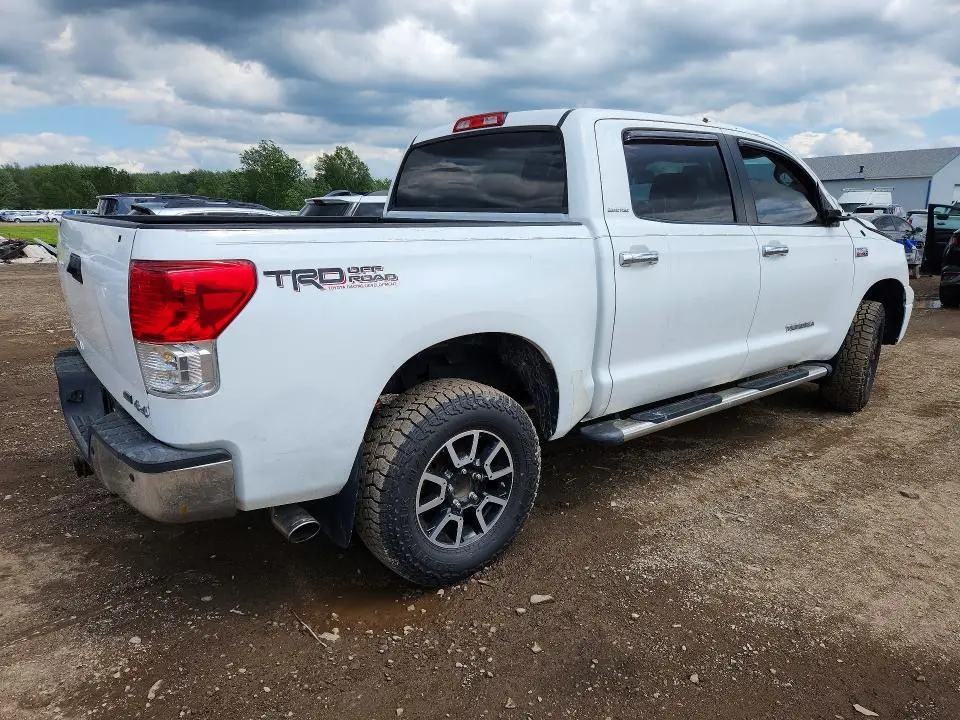 2011 TOYOTA TUNDRA CREWMAX LIMITED  