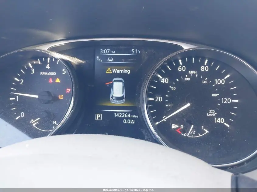 2015 NISSAN ROGUE SV