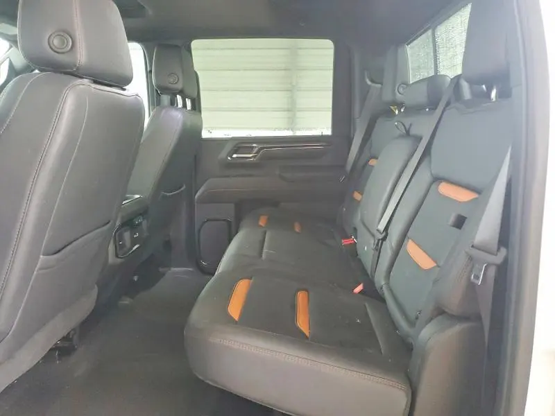 2024 GMC SIERRA K2500 AT4  