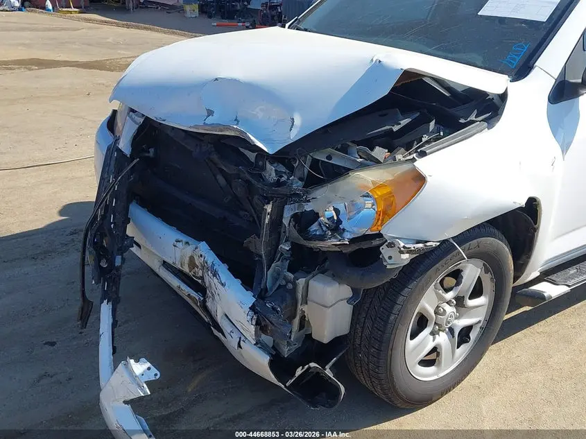 2011 TOYOTA RAV4  