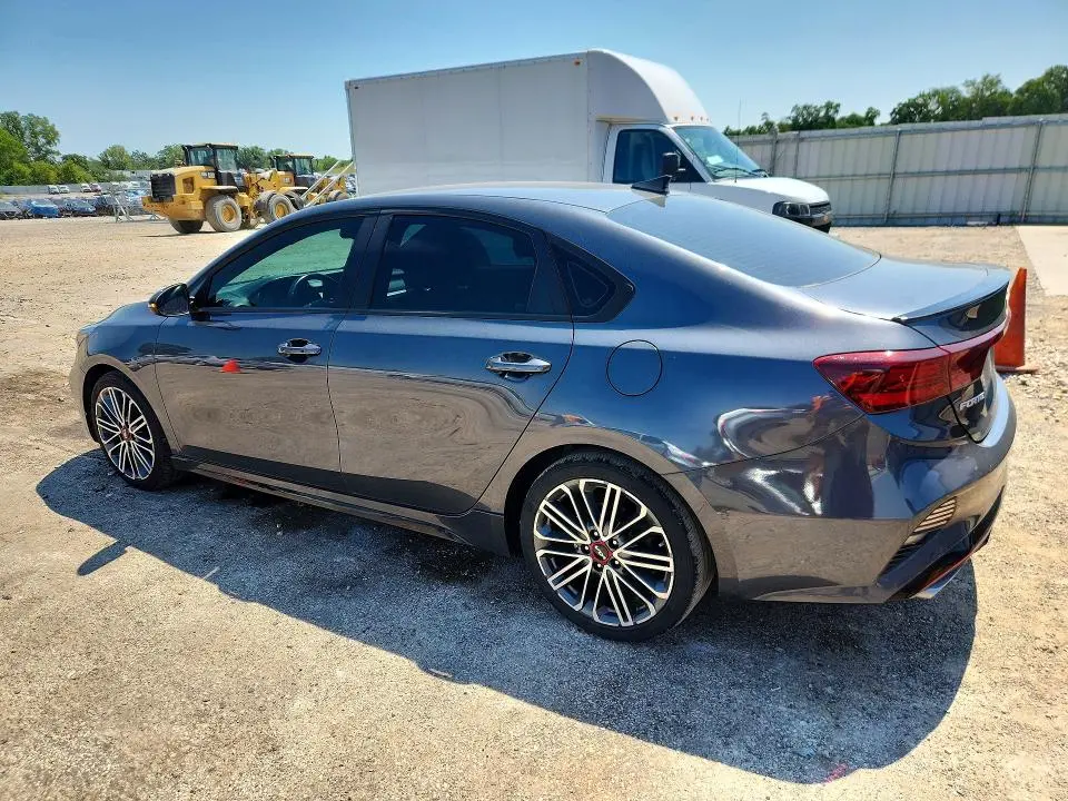 2023 KIA FORTE GT  