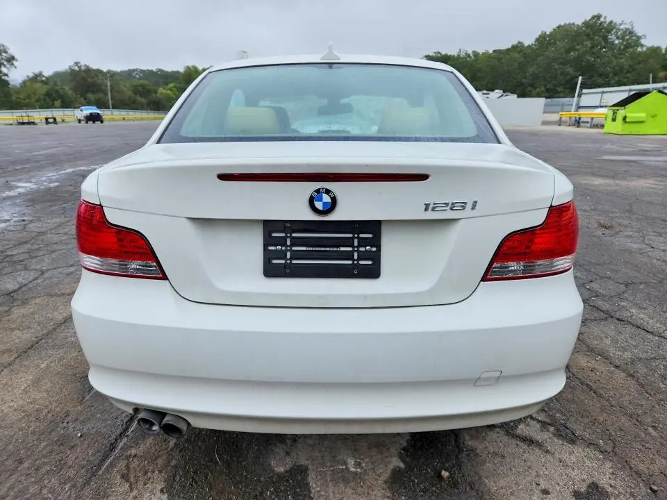 2011 BMW 128 I  