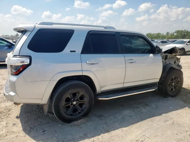 2017 TOYOTA 4RUNNER SR5  