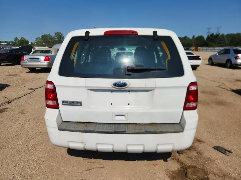 2010 FORD ESCAPE XLS  