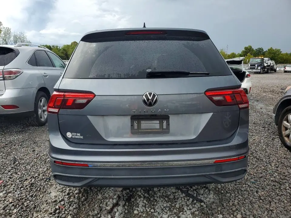 2022 VOLKSWAGEN TIGUAN S  