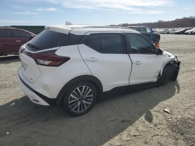 2023 NISSAN KICKS SV  
