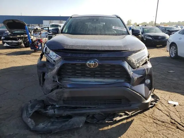 2021 TOYOTA RAV4 XLE  