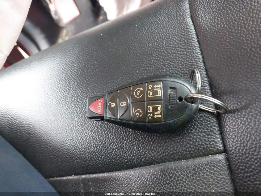 2016 CHRYSLER TOWN & COUNTRY TOURING