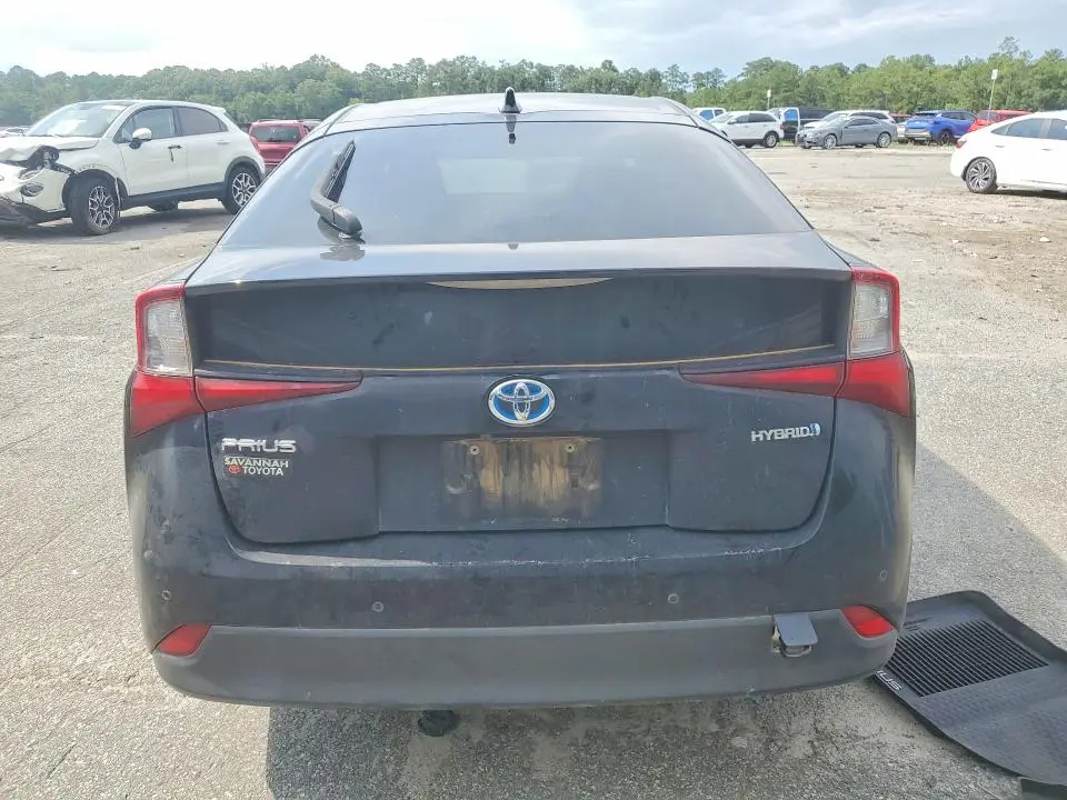 2021 TOYOTA PRIUS LE  