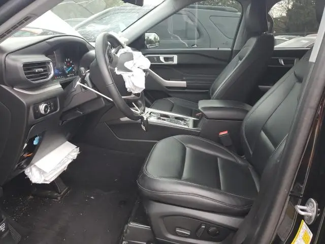 2022 FORD EXPLORER XLT  