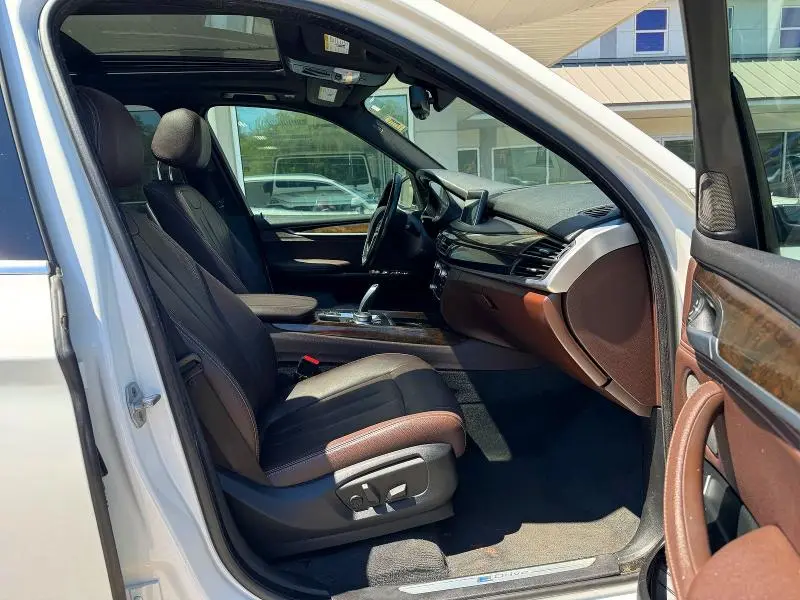 2017 BMW X5 XDR40E  