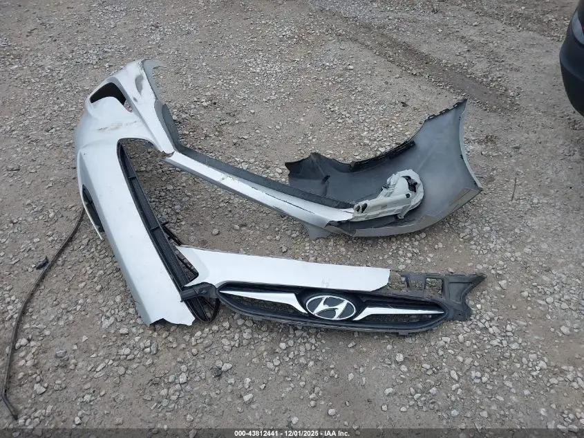 2013 HYUNDAI ACCENT SE