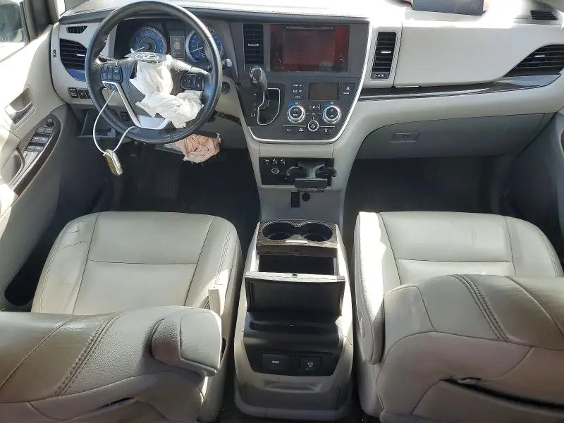 2015 TOYOTA SIENNA XLE PREMIUM 8-PASSENGER  