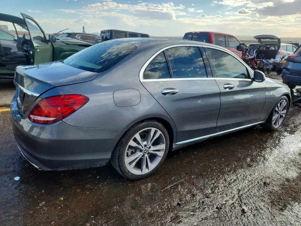 2017 MERCEDES-BENZ C 300  
