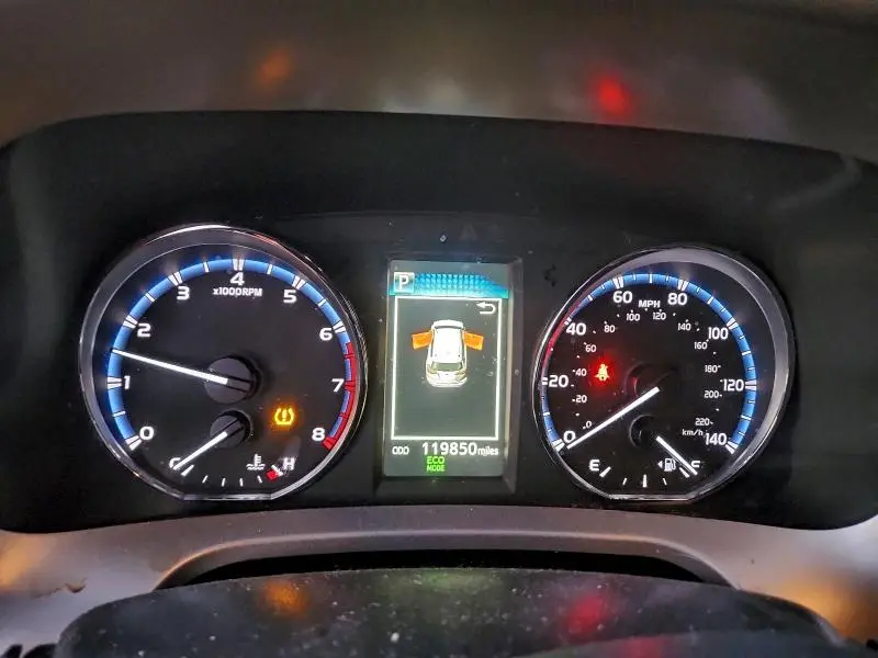 2016 TOYOTA RAV4 XLE  