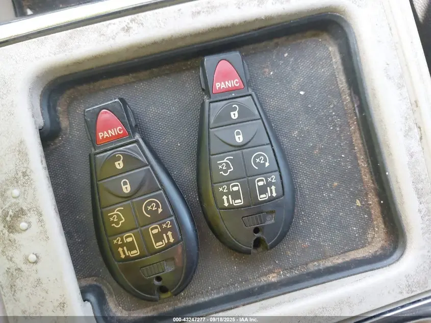 2012 CHRYSLER TOWN & COUNTRY TOURING-L