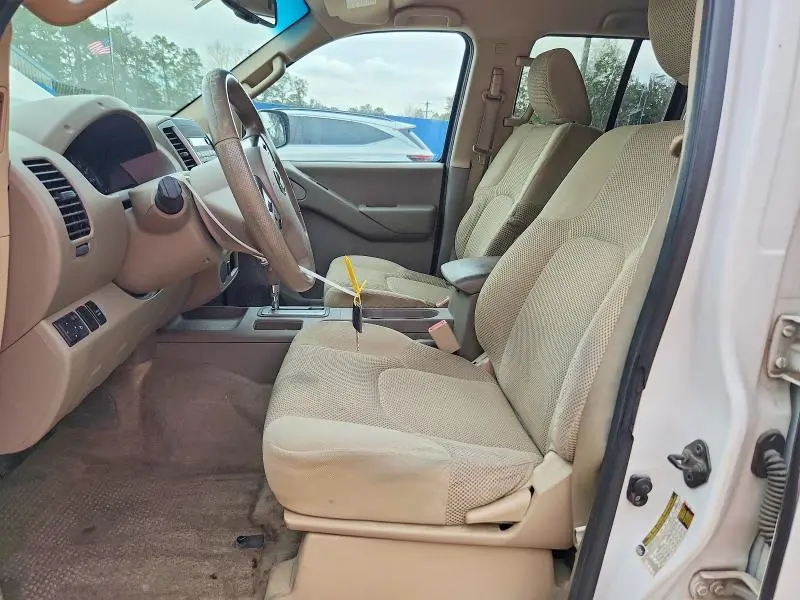 2012 NISSAN FRONTIER S  