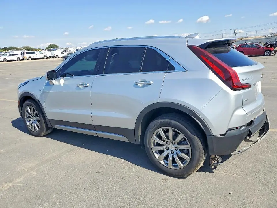 2022 CADILLAC XT4 PREMIUM LUXURY  