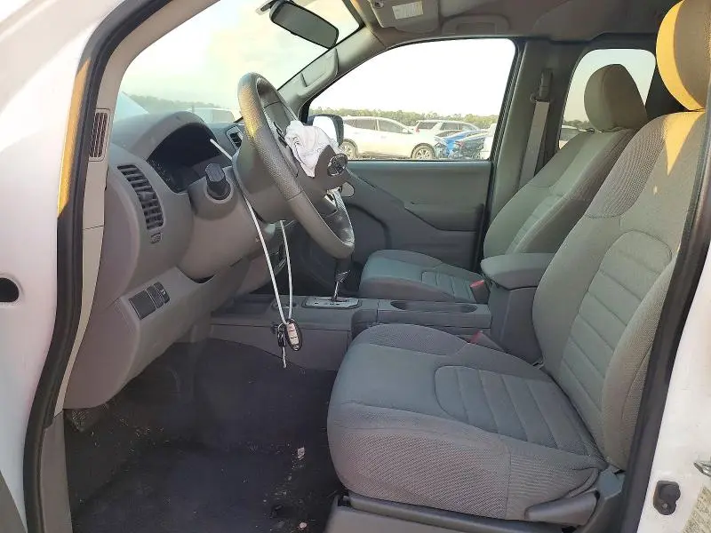 2020 NISSAN FRONTIER S  