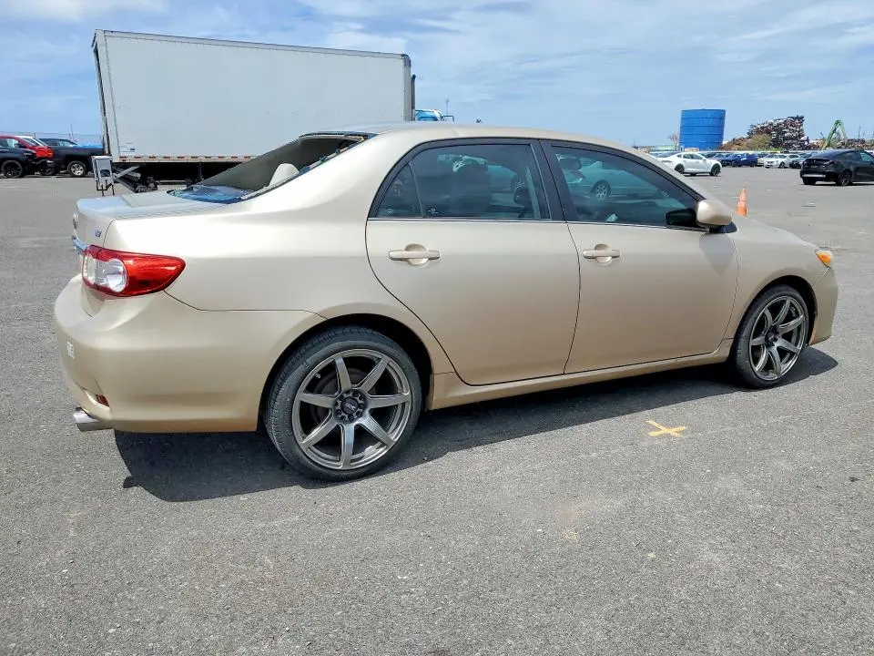 2013 TOYOTA COROLLA L  