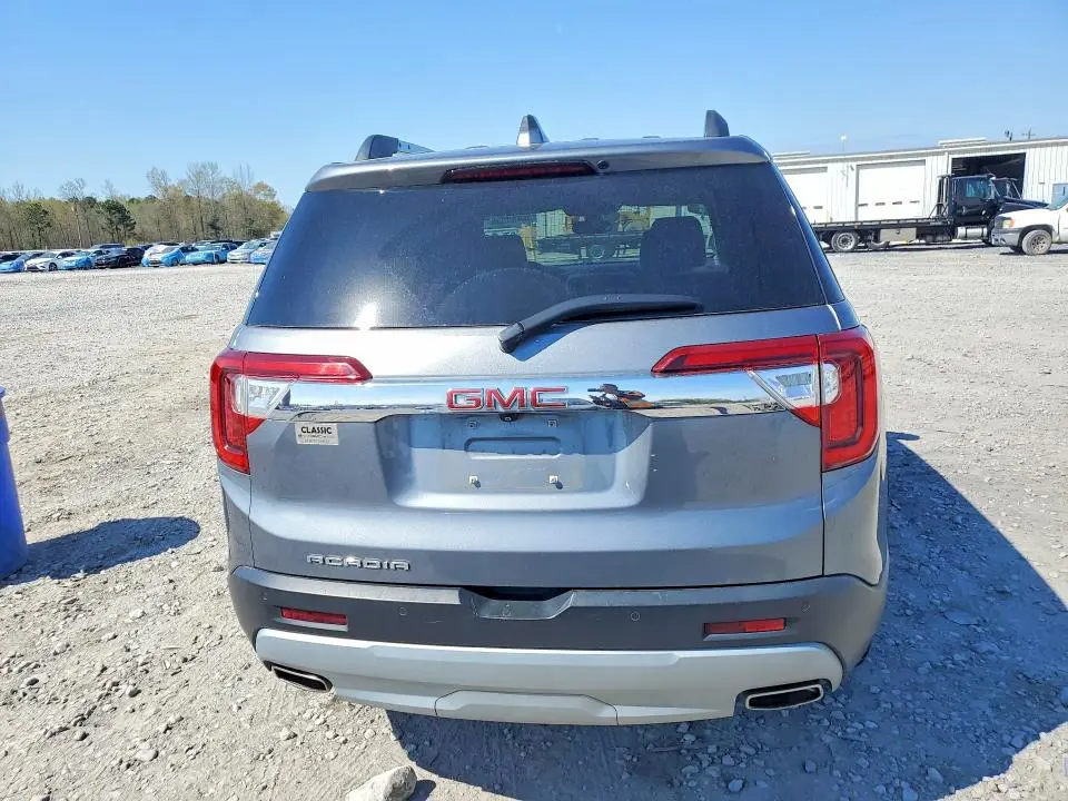 2022 GMC ACADIA SLT  