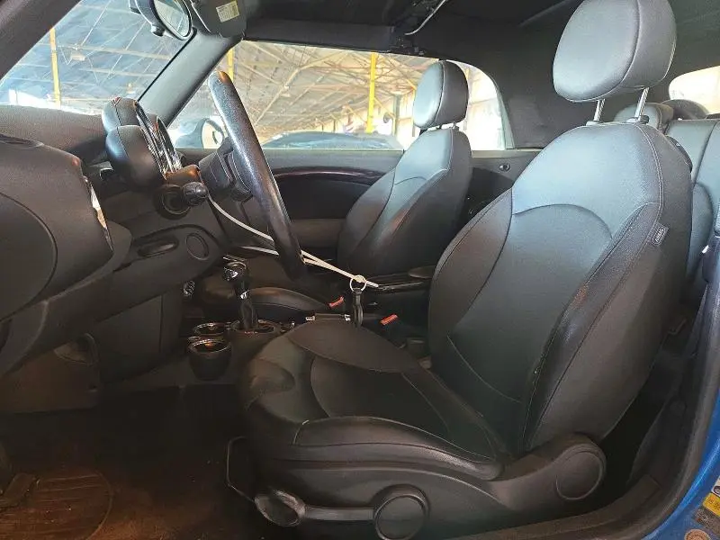 2011 MINI COOPER S  