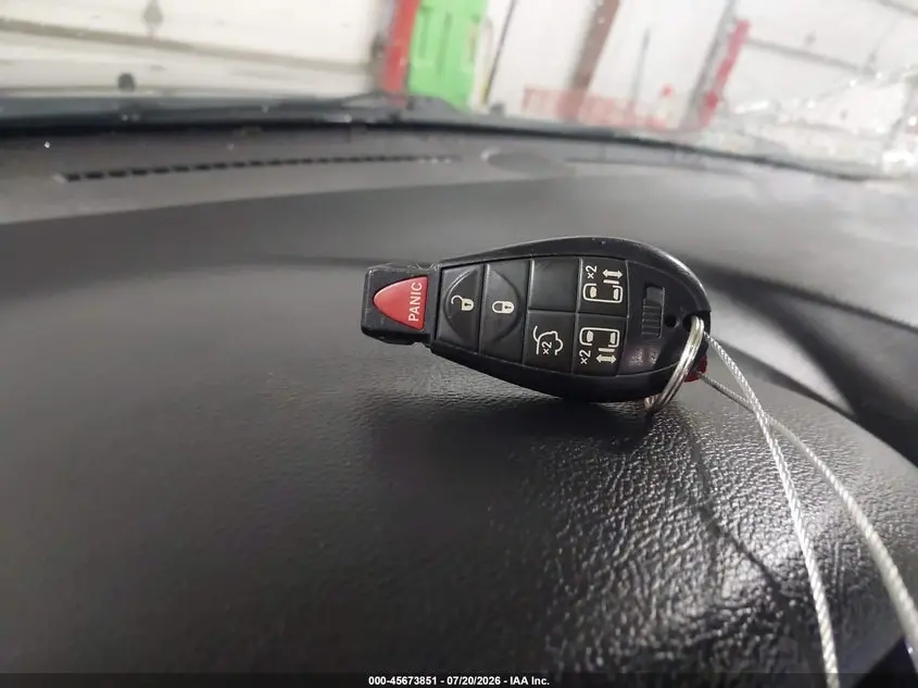 2016 CHRYSLER TOWN & COUNTRY TOURING