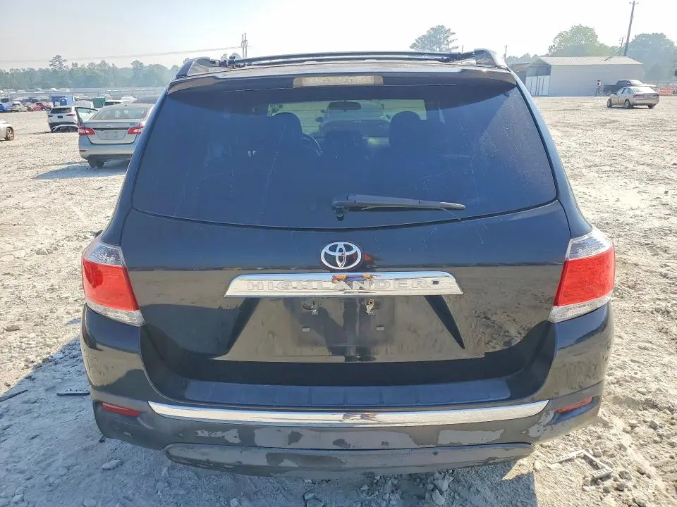 2013 TOYOTA HIGHLANDER PLUS  