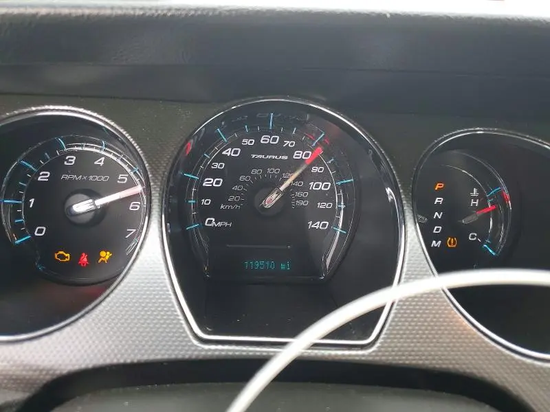 2011 FORD TAURUS SEL  